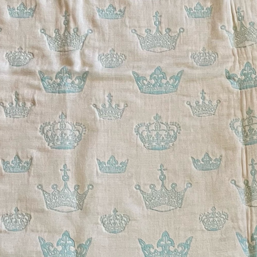 KOKADI Woven 4 Layer Gauze Cotton Bamboo Crown Print Aqua White Swaddle Handmade - Picture 4 of 6